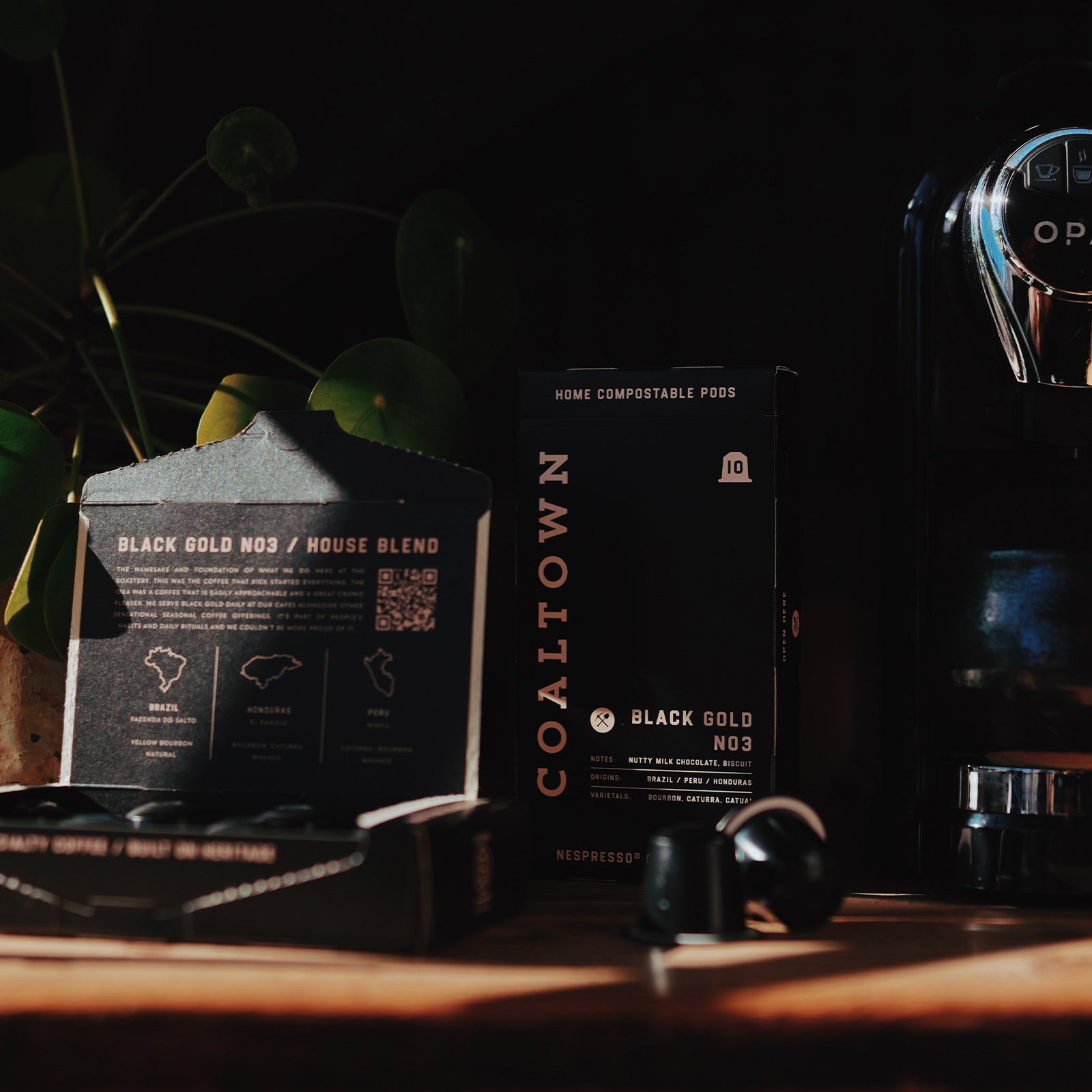 Black Gold N03 Coffee Pods Coffee Capsules Lifestyle
