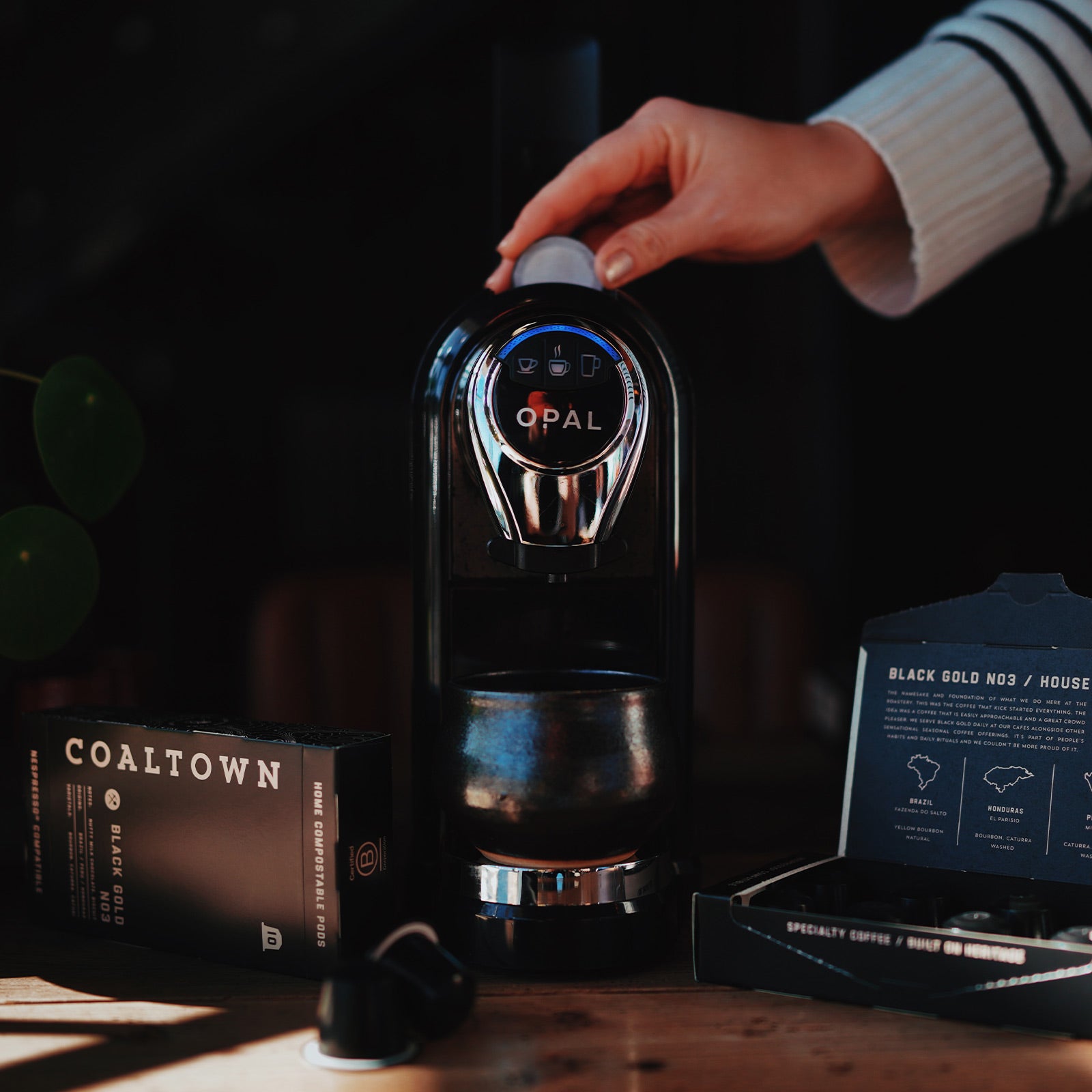 Black Gold N03 Coffee Pods Coffee Capsules Lifestyle