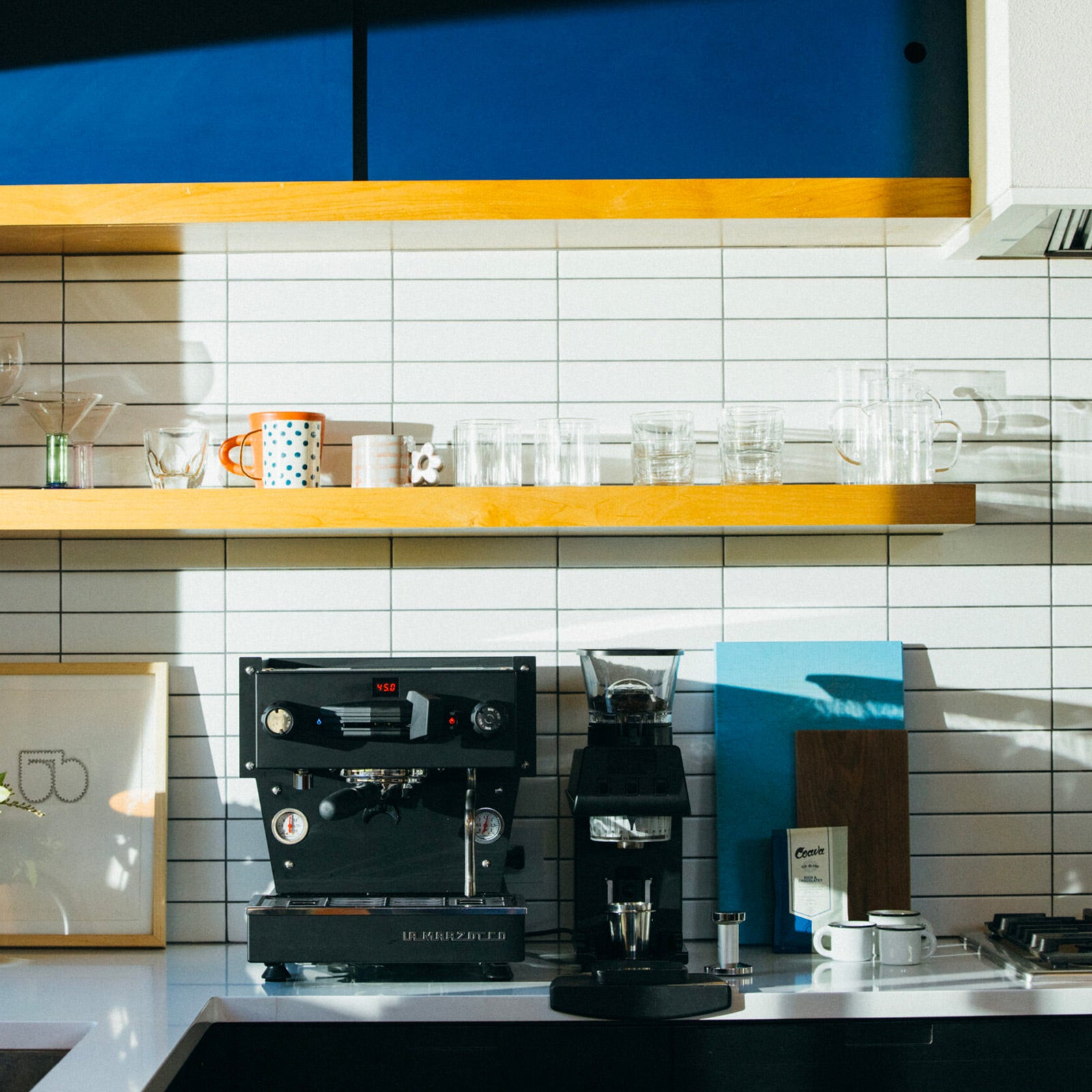 La Marzocco Linea Mini R Black Espresso Machine In Kitchen