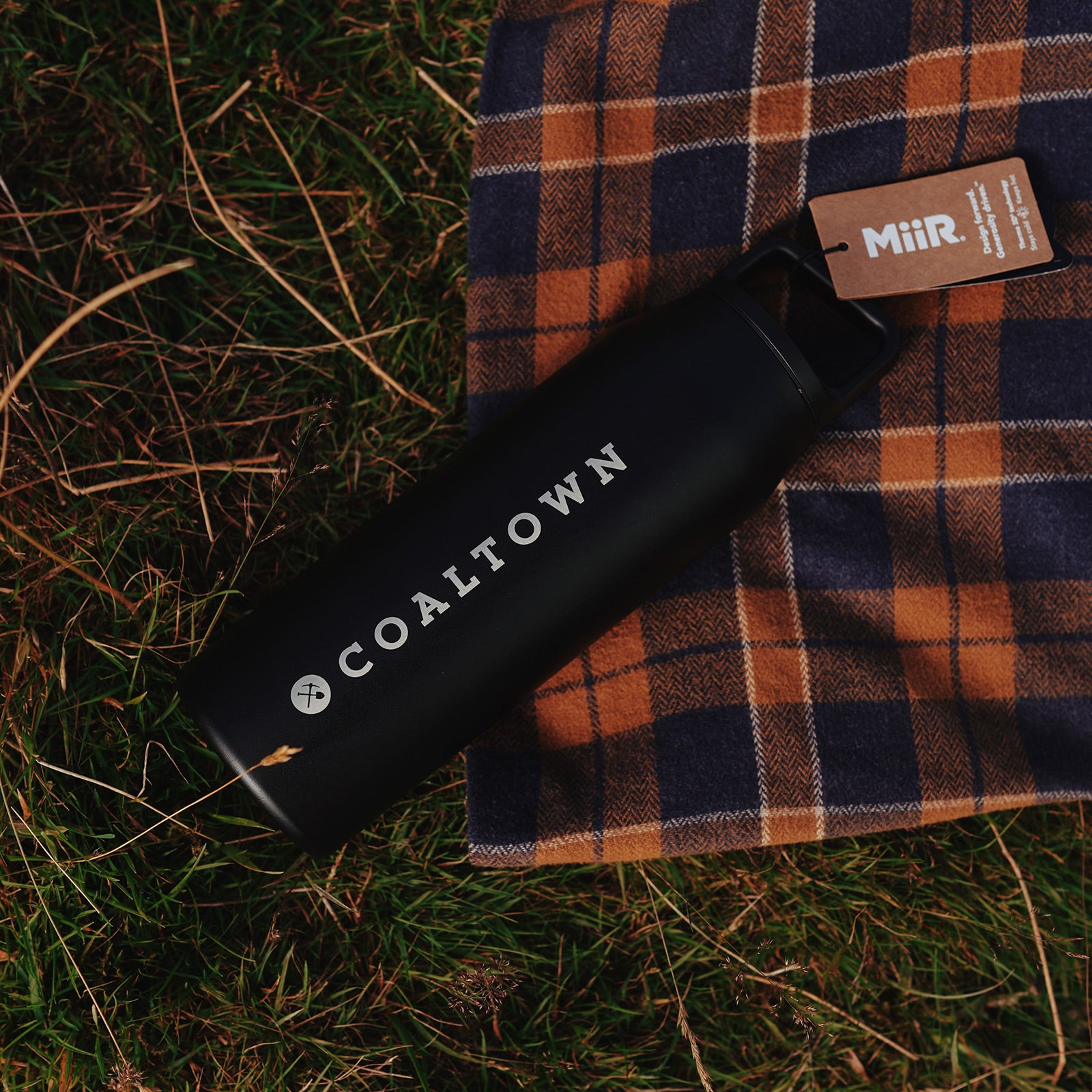 Miir 32oz Wide Mouth Primary Black Water Bottle